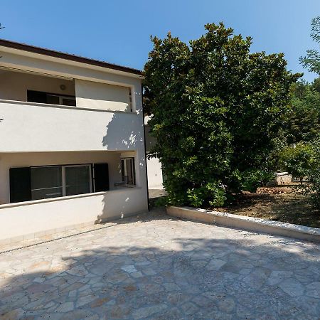 Magnolia - Modern Apartment Near City Center And Sea Poreč Exteriör bild