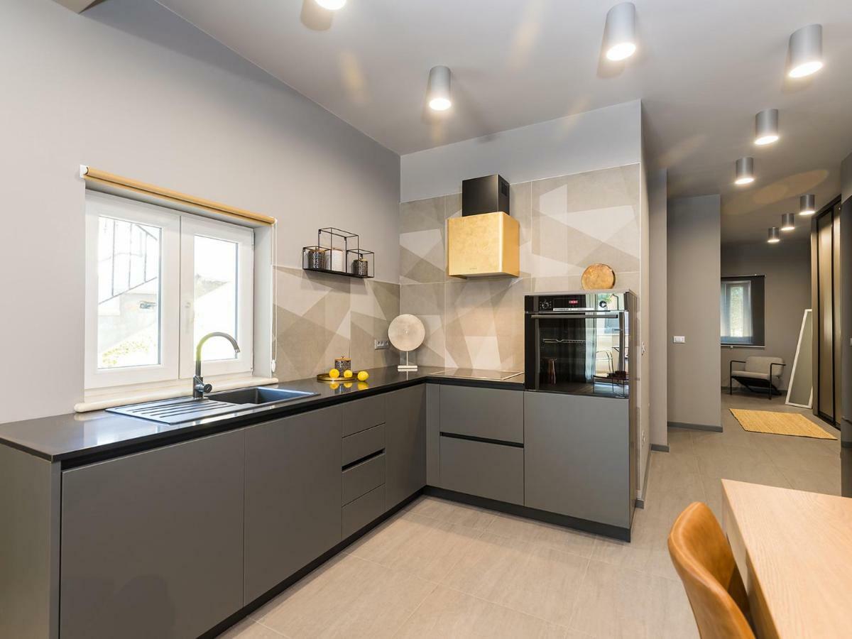 Magnolia - Modern Apartment Near City Center And Sea Poreč Exteriör bild