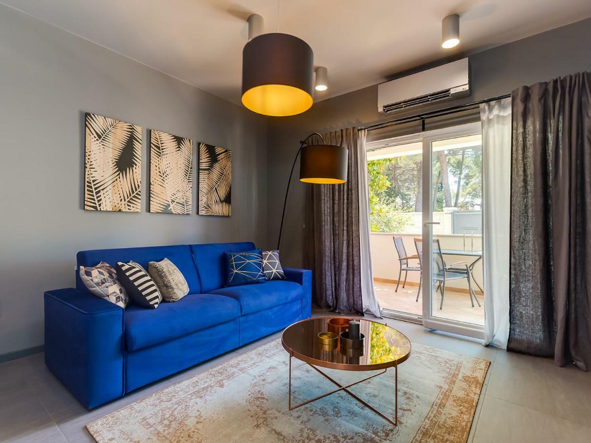 Magnolia - Modern Apartment Near City Center And Sea Poreč Exteriör bild