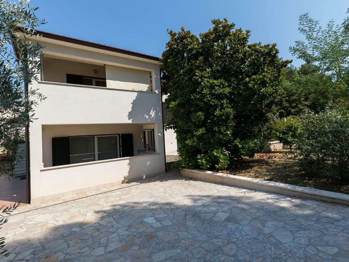 Magnolia - Modern Apartment Near City Center And Sea Poreč Exteriör bild